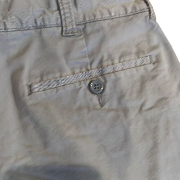 J Crew Flex Chino Men’s Size 30 Lt Grey Flat Front Shorts with Belt Loops - Picture 5 of 7
